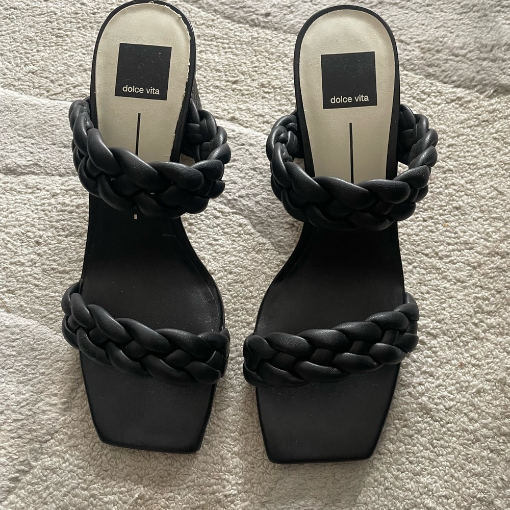 Dolce Vita Paily - brand new!